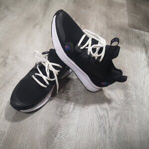 Champion 07 Men's Size 7M Black & White Slip On Sneakers